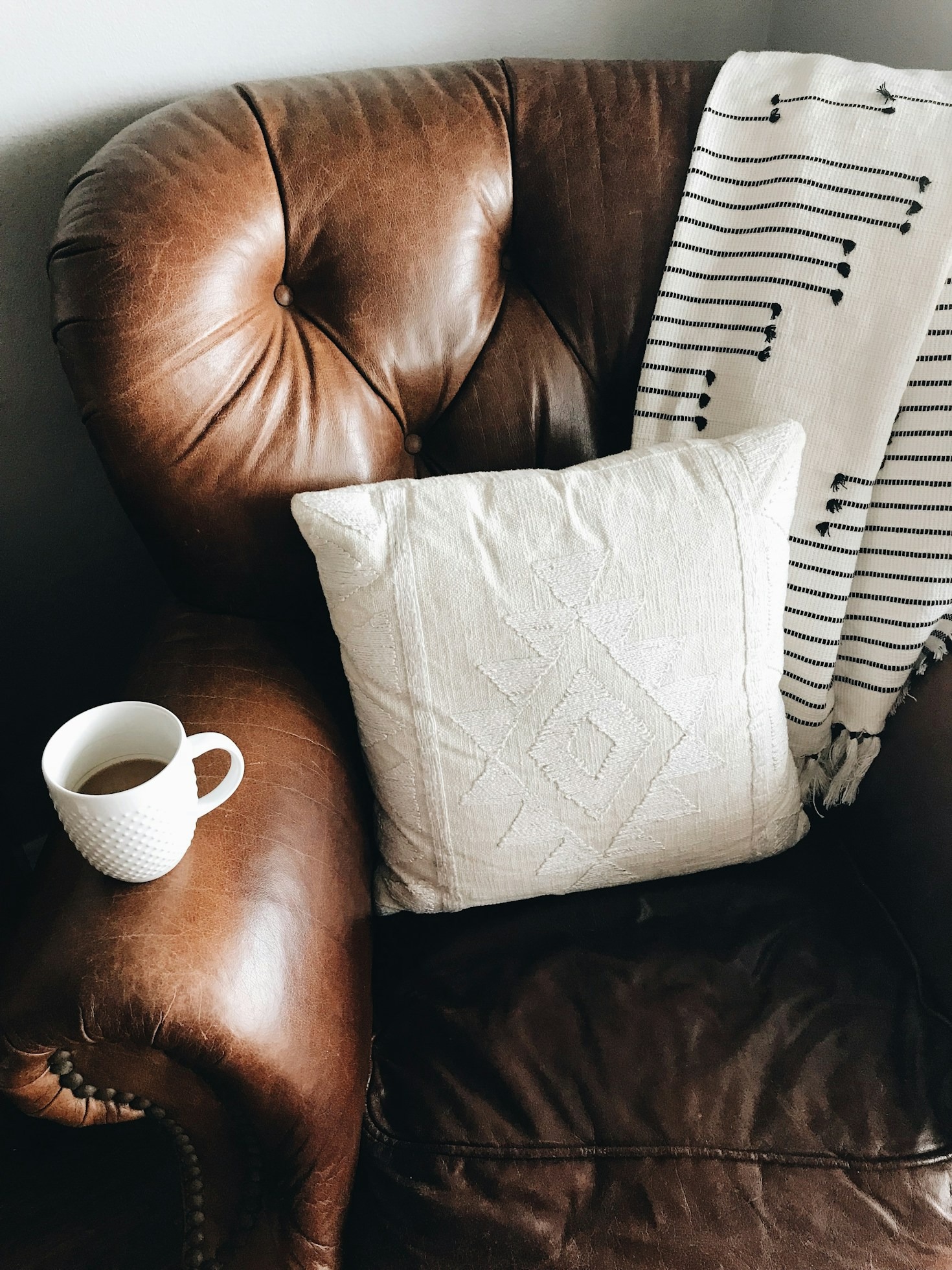 How to Create a Sophisticated Living Space